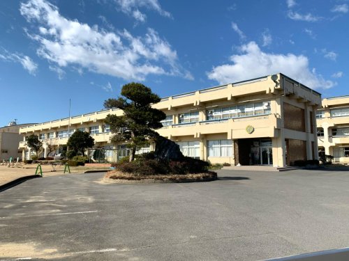 小学校　鹿嶋市立高松小学校（小学校）まで1176m