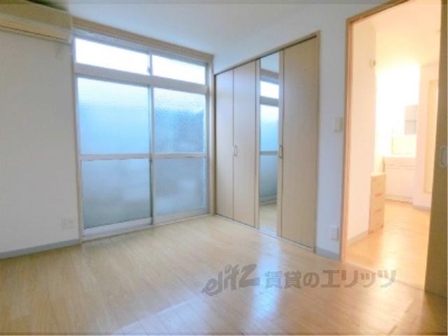 居室・リビング　洋室