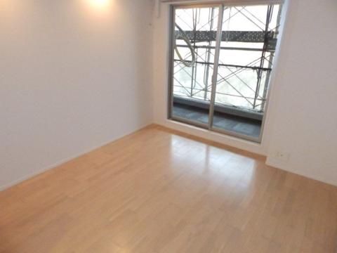 居室・リビング　室内