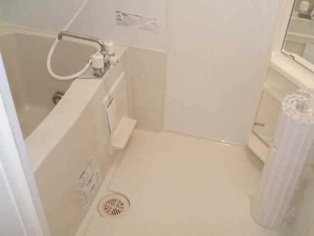 バス・シャワールーム　♪サッパリ爽快バスタイム！♪