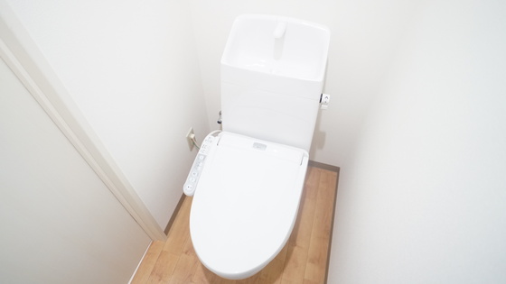 トイレ　シャワー付きトイレ