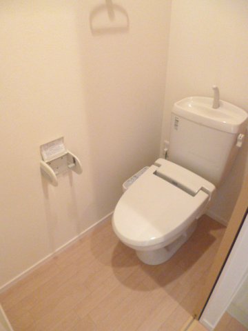 トイレ　ウォシュレット付