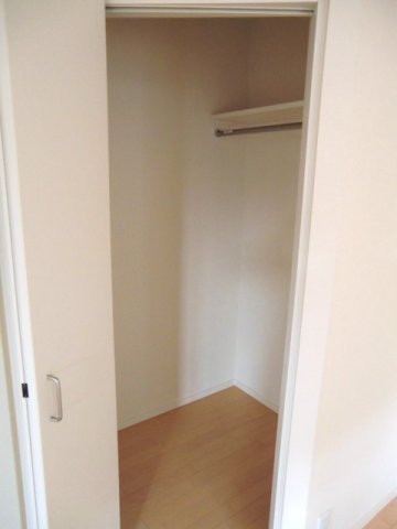 収納　ウォークインクローゼット