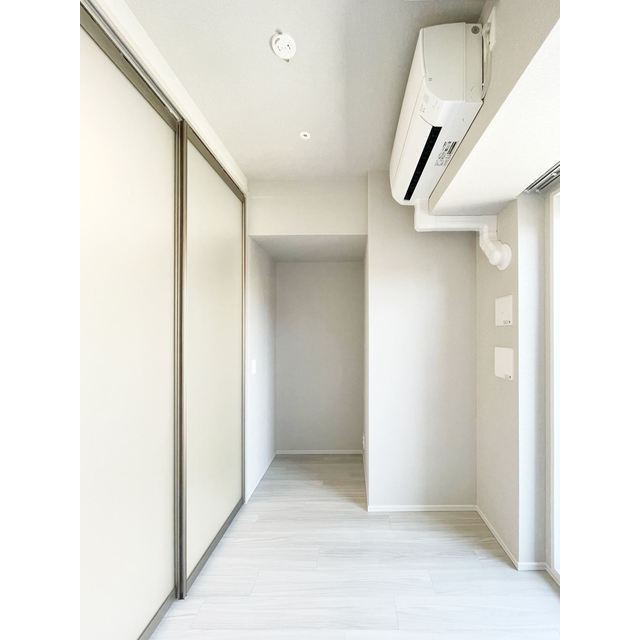 居室・リビング　内観1