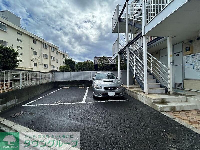 駐車場　駐車場