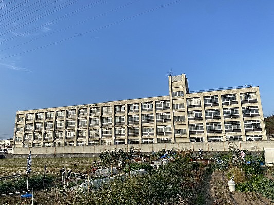 中学校　高砂市立中学校竜山中学校（中学校）まで2767m