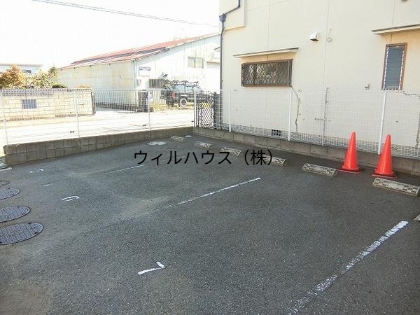 駐車場　敷地内駐車場！