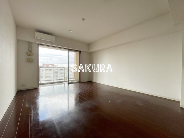 居室・リビング　開放感のあるゆったりとしたお部屋です♪