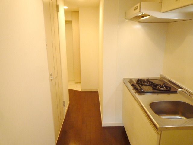 玄関　※別部屋の参考写真です