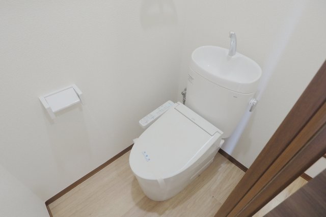 トイレ　※似た改装をした別部屋の写真です。参考下さい。
