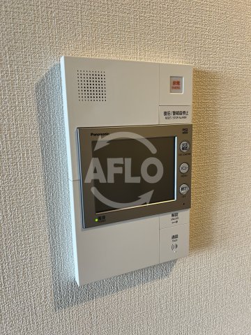 セキュリティ　コンフォリア新梅田　TVモニターフォン