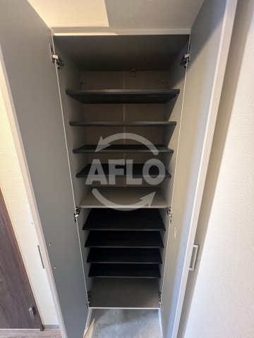 収納　コンフォリア新梅田　収納