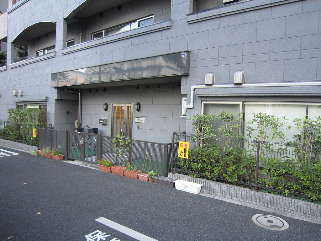 幼稚園・保育園　私立キッズソフィア・白山保育園（幼稚園・保育園）まで119m