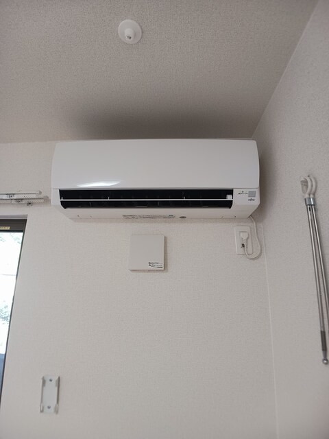 その他設備　エアコンはLDKと洋室に...なんと２台完備！