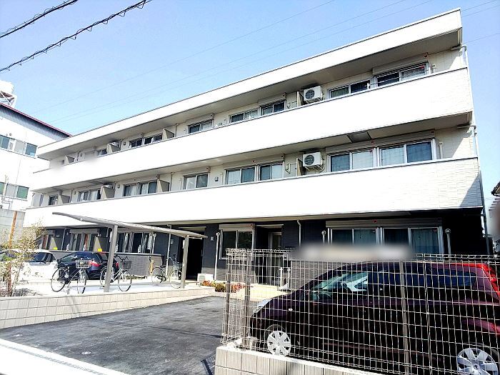建物外観　オートロック付きで安心です♪