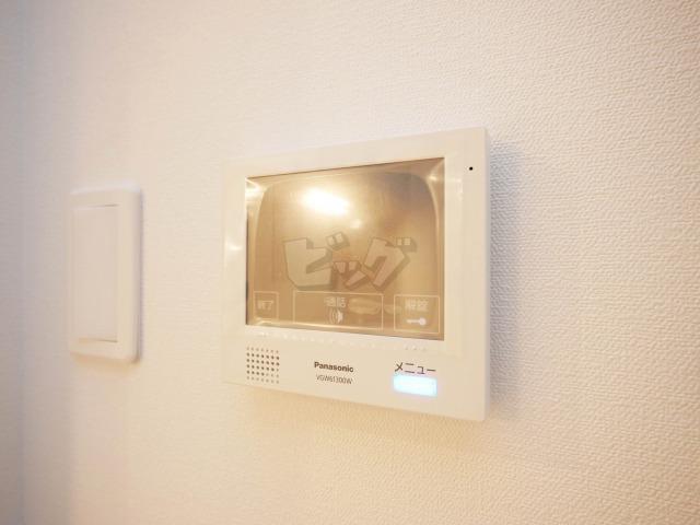 セキュリティ　防犯面に配慮したＴＶモニターホン付きです