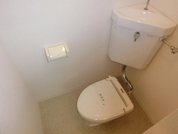 リヴェルテ生駒のトイレ写真
