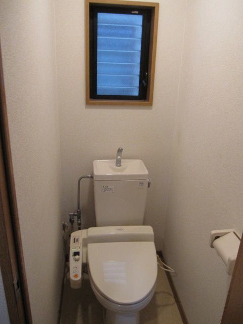 トイレ　別部屋参考写真・現状優先