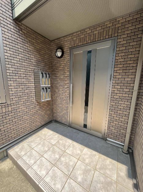 エントランス　弊社は都内全域の物件をご紹介可能です！
