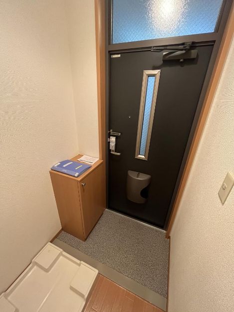 玄関　弊社は都内全域の物件をご紹介可能です！