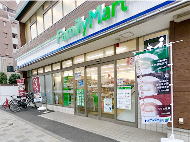 コンビニ　ファミリーマート 麻布運動場前店（コンビニ）まで272m
