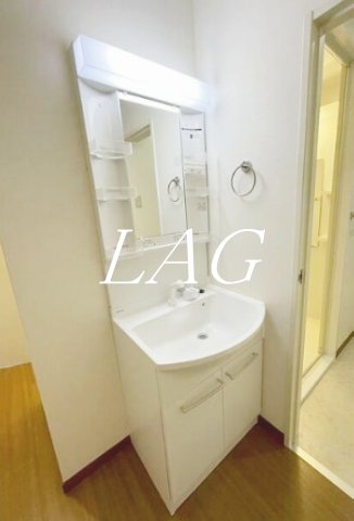 洗面設備　独立洗面台です。