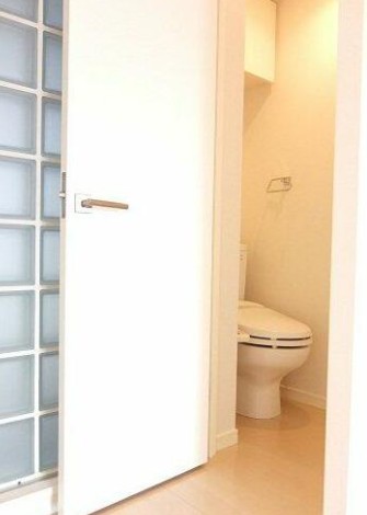 トイレ　落ち着いたトイレです