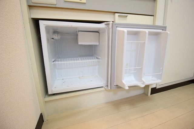 その他　ミニ冷蔵庫付き