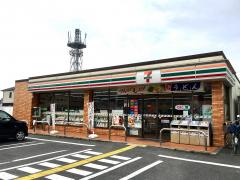 コンビニ　セブンイレブン近江八幡桜宮町店（コンビニ）まで485m