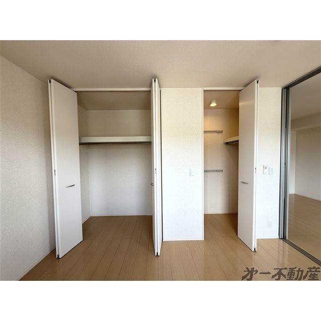 収納　クローゼット