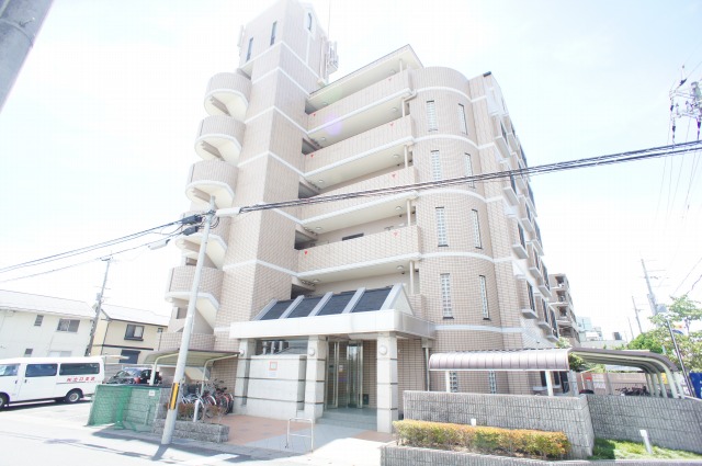 ベルベデール向日町の外観写真