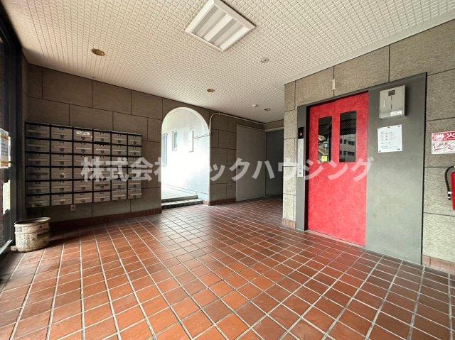 ロビー　【お部屋さがしはラックハウジングにお問合せ下さいませ♪】