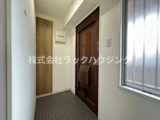 玄関　【お部屋さがしはラックハウジングにお問合せ下さいませ♪】