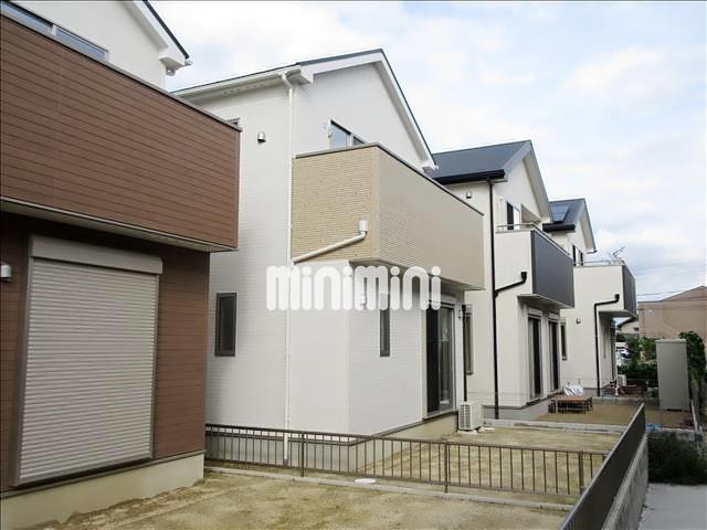 建物外観　お洒落な人気の一戸建てです。