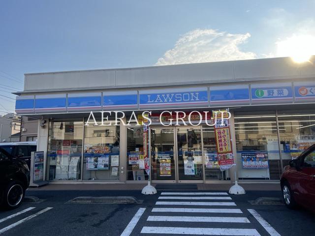 コンビニ　ローソン 横浜別所四丁目店（コンビニ）まで373m