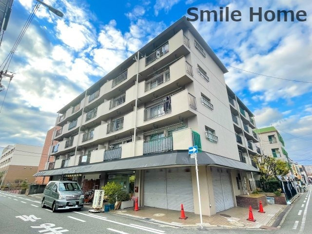 建物外観　大通りから1本入っていますよ