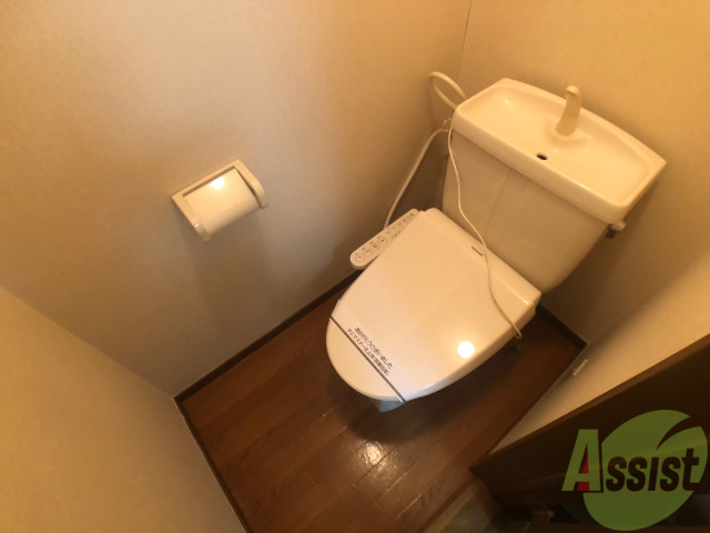 トイレ　ウォシュレット機能がついたトイレ。安心して使用できますね。