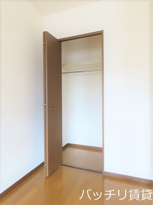 収納　別号室タイプの為、現状を優先致します。