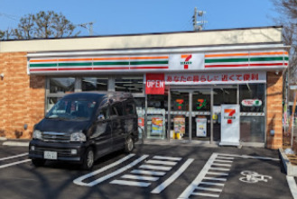 コンビニ　セブンイレブン 世田谷北烏山3丁目店（コンビニ）まで166m