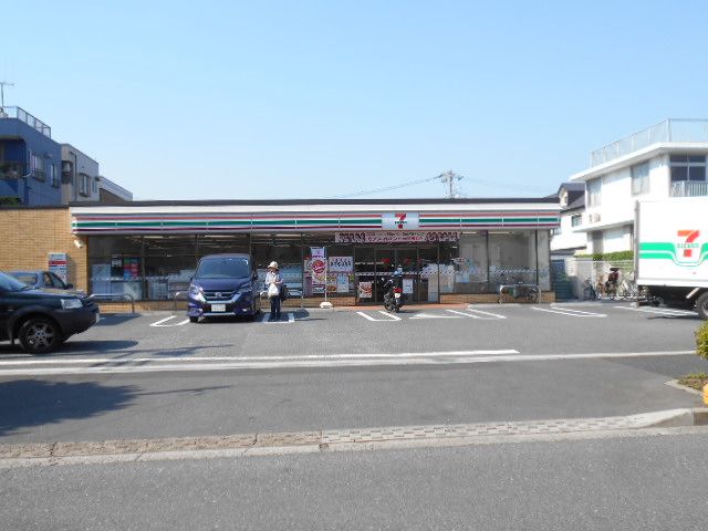 コンビニ　セブン-イレブン南葛西小学校前店（コンビニ）まで95m