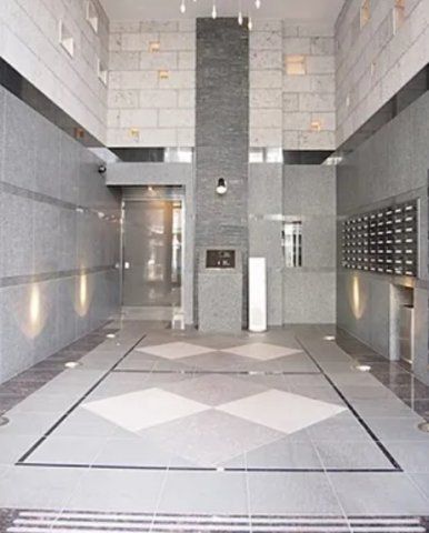 エントランス　毎日通るエントランスはこんな感じです♪