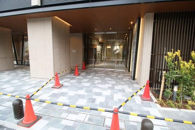 エントランス　☆正面玄関☆
