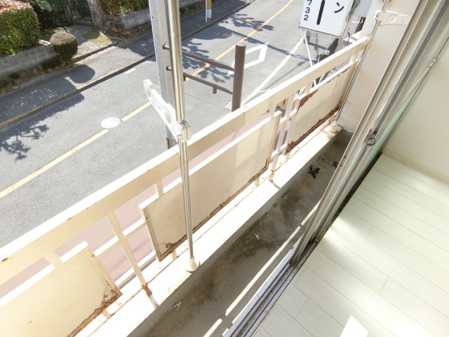 バルコニー　同物件別部屋イメージ写真