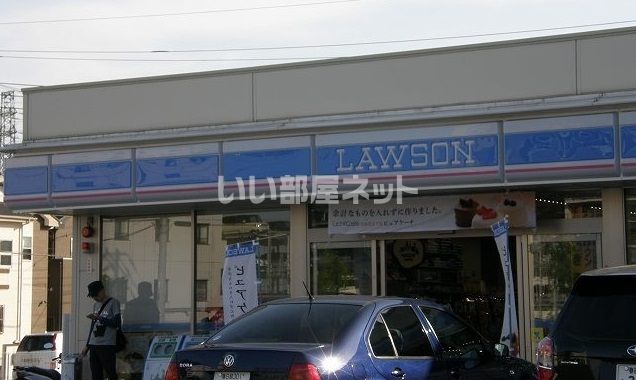 コンビニ　ローソン 吉川高富一丁目店（コンビニ）まで292m