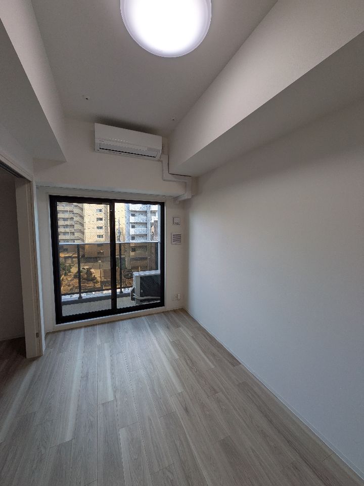 LiveFlat千種WESTの居間写真