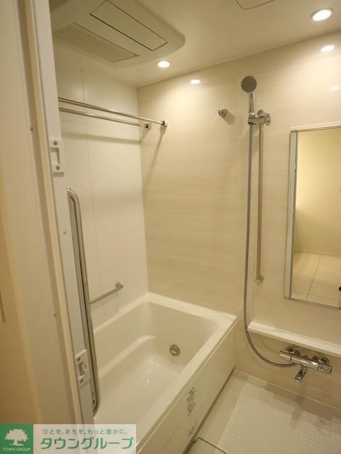 バス・シャワールーム　※写真は同タイプ住戸です。