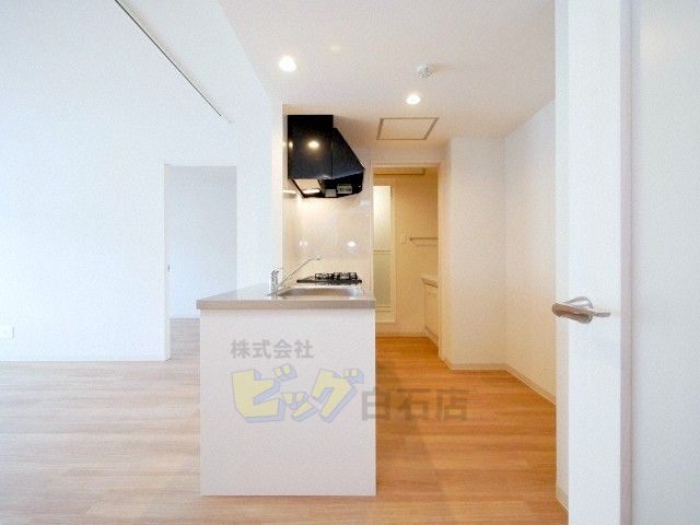 キッチン　人気の対面式システムキッチンです♪