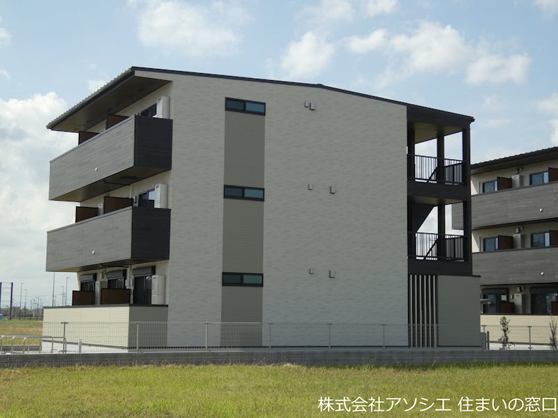 建物外観　ラ・リノIIのご紹介は住いの窓口アソシエにお任せ下さい。