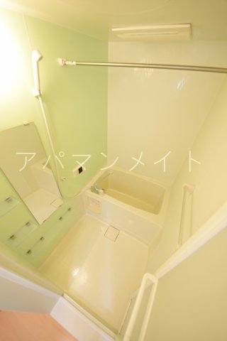 バス・シャワールーム　追い焚き付き！