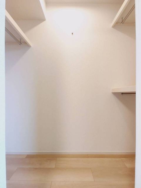 ゼロツー参番館の内装写真